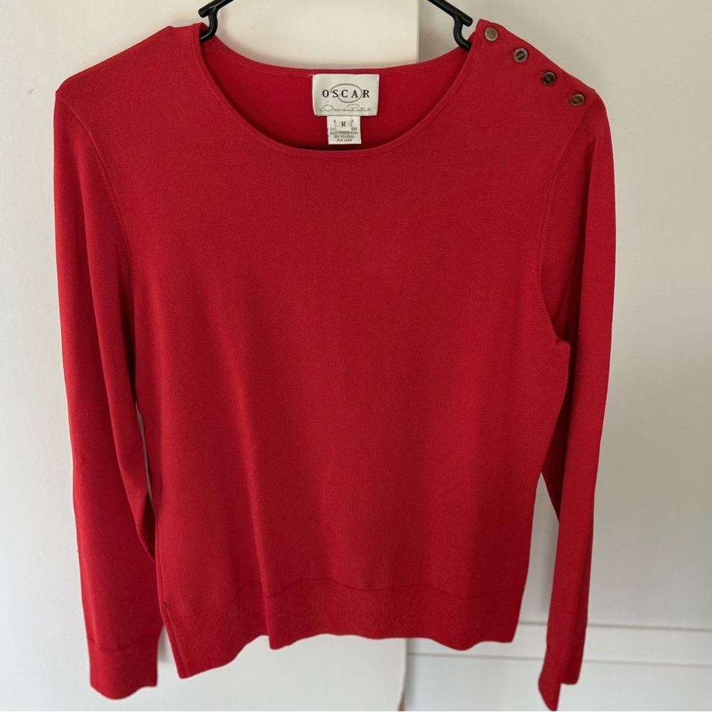 OSCAR DE LA RENTA  NEW. Beautiful top
